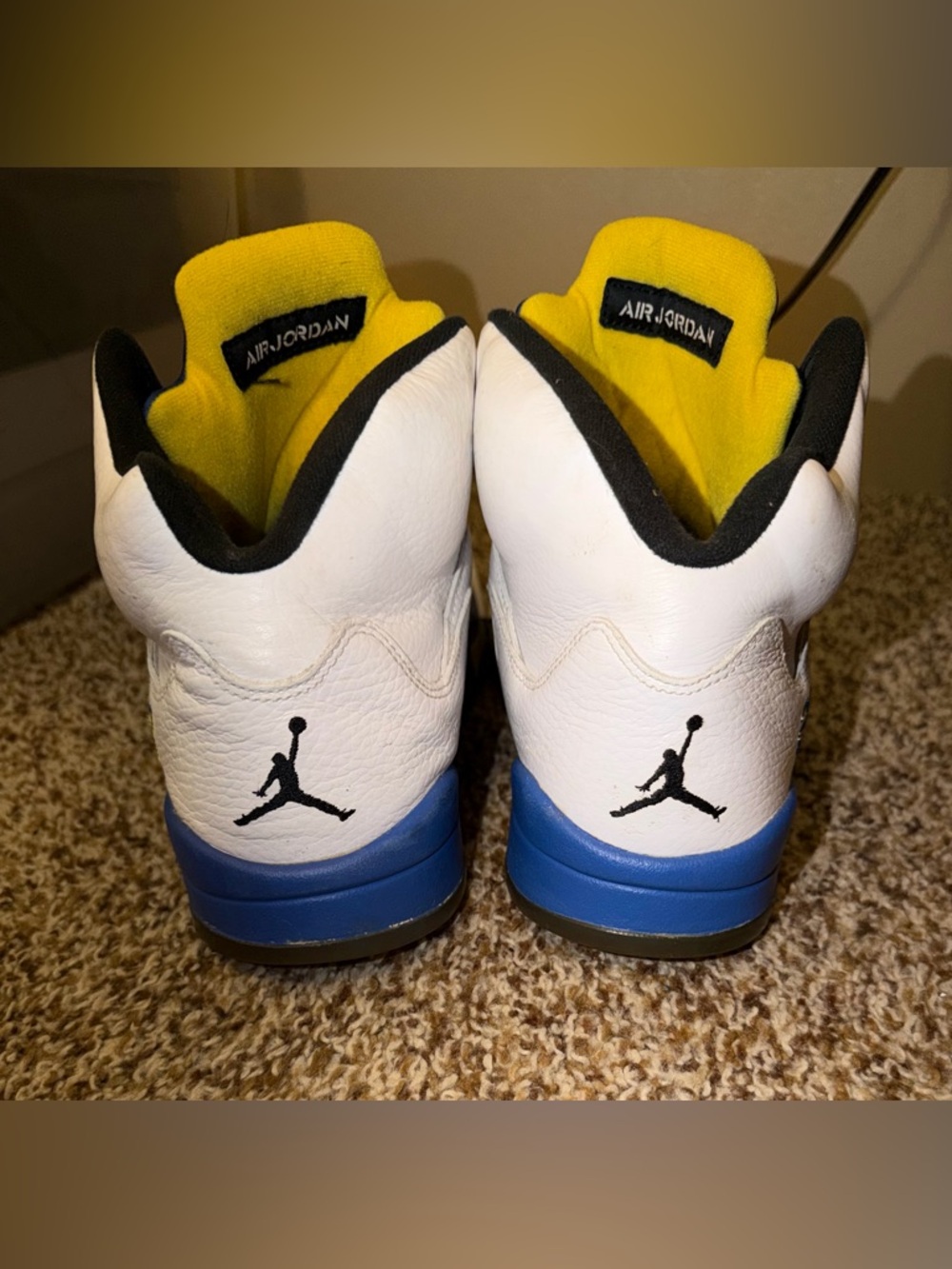 Nike Air Jordan 5 Retro Laney 2013 Size 11 - Picture 5 of 7